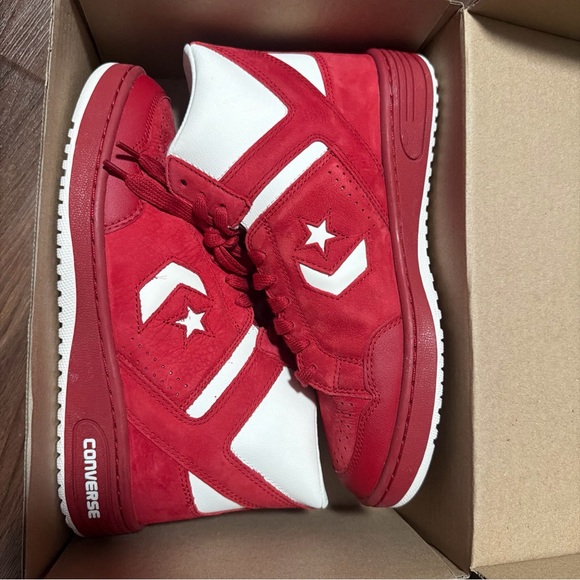 Converse Weapon Mid Red White A14832C Size  M 9.5 Brand New - Picture 2 of 6